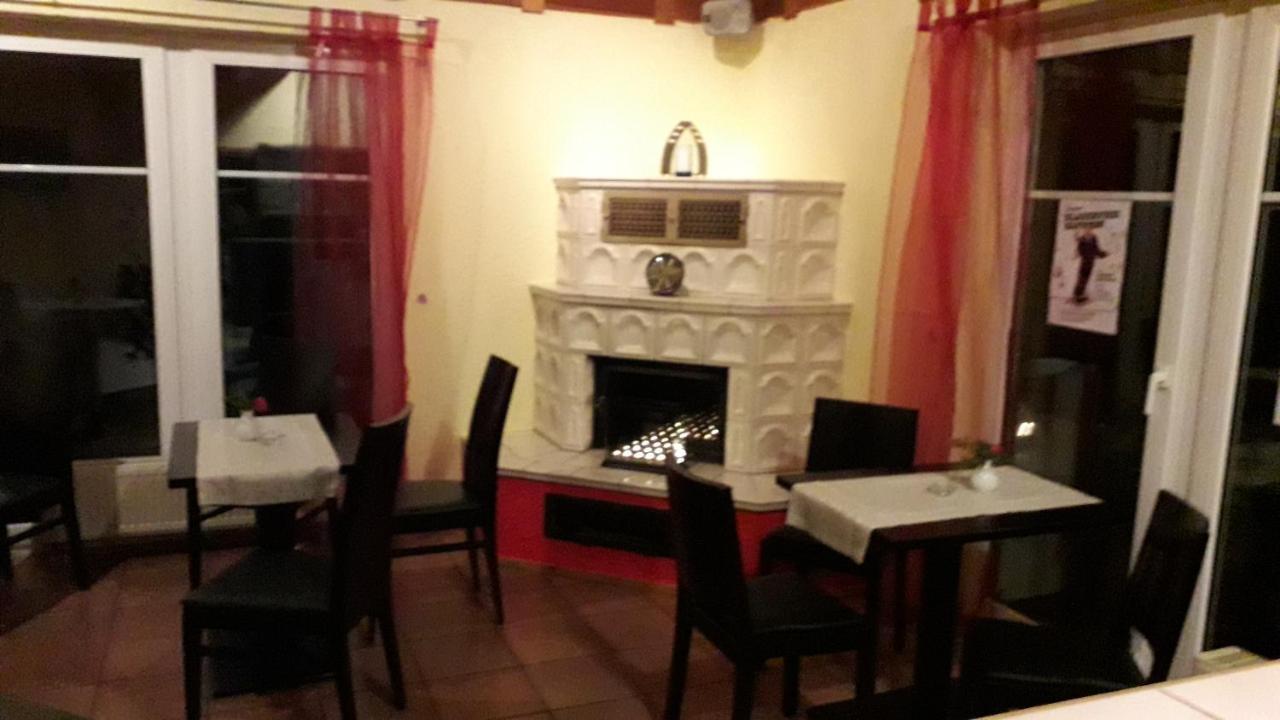 Hotel Rosengarten Leipzig-Naunhof Kültér fotó