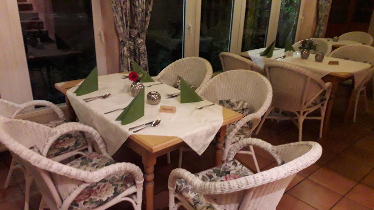 Hotel Rosengarten Leipzig-Naunhof Kültér fotó